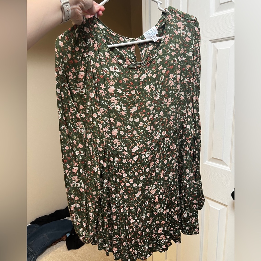 Time and Tru XXL Floral Green Women's Top
